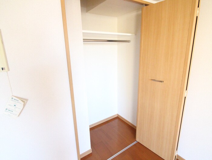 物件内観写真18　(収納)