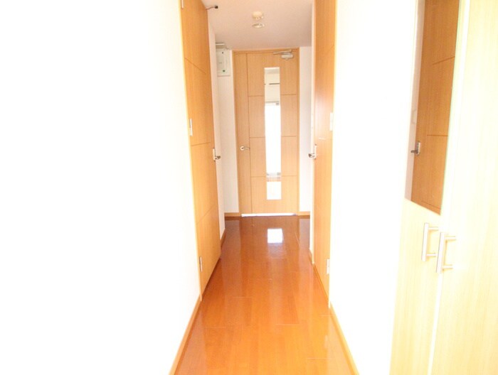 物件内観写真20　(廊下)