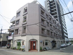 ファミ－ル山本外観写真