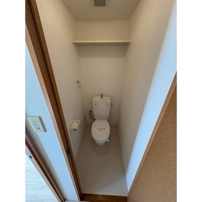 物件内観写真5　(トイレ)