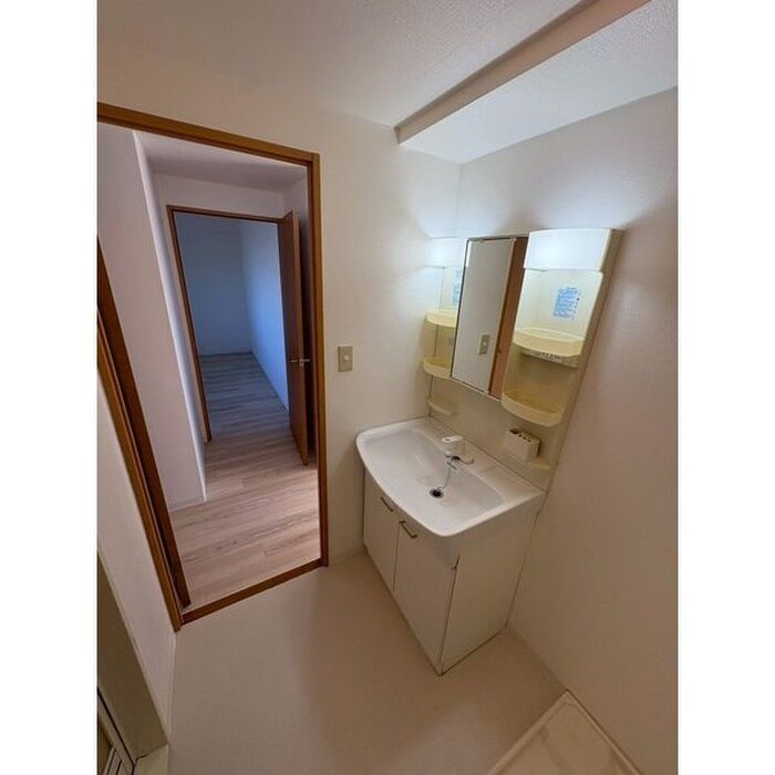 物件内観写真6　(洗面)