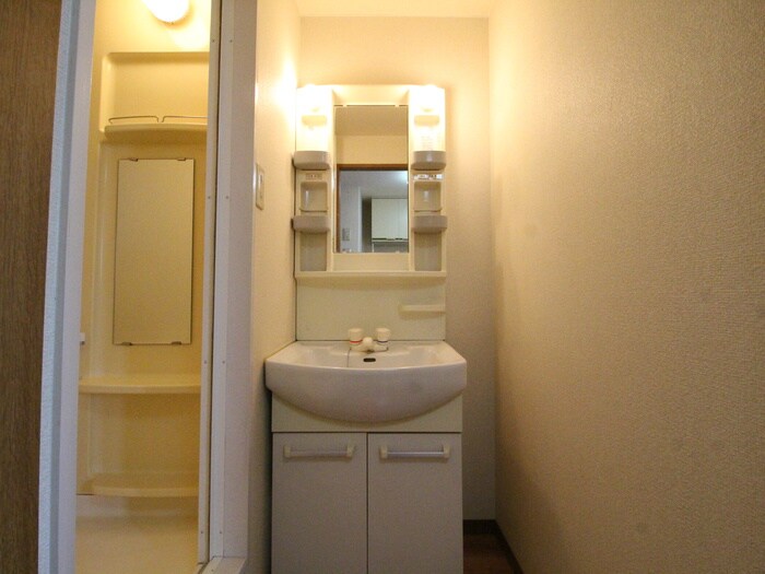 物件内観写真11　(洗面)