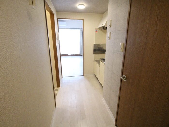 物件内観写真20　(廊下)