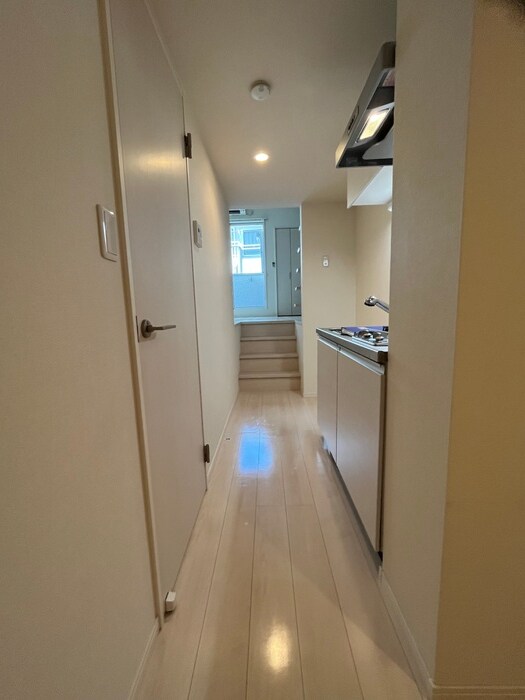 物件内観写真14　(廊下)