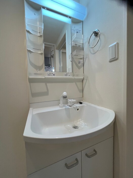 物件内観写真16　(洗面)