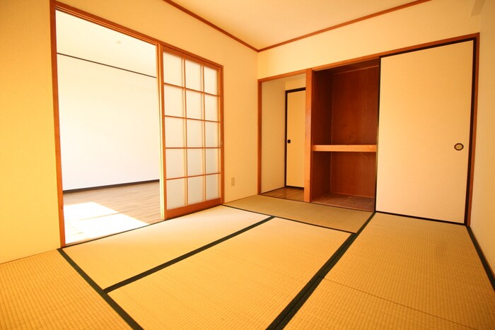 物件内観写真10　(居室)