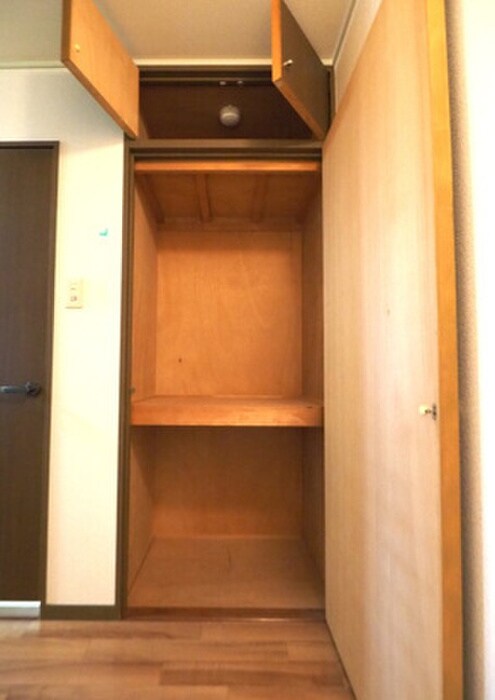 物件内観写真7　(収納)