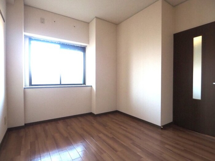 物件内観写真9　(廊下)