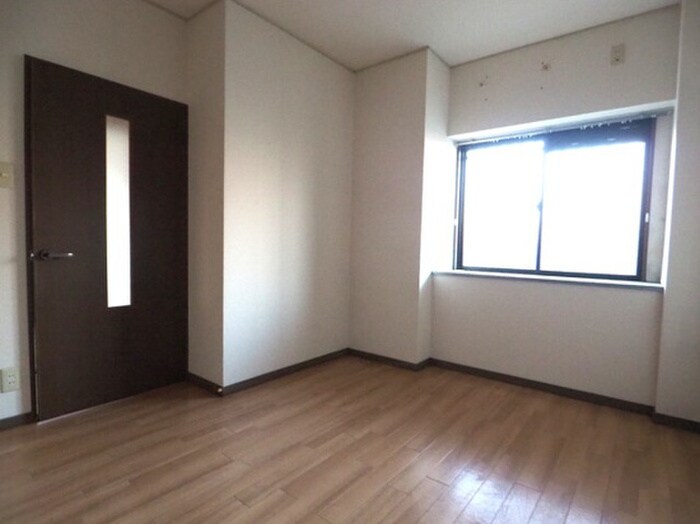 物件内観写真11　(居室)