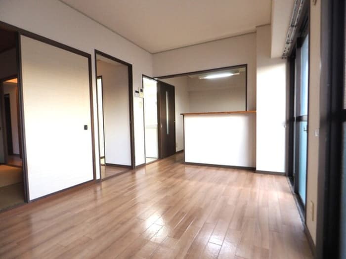 物件内観写真16　(廊下)