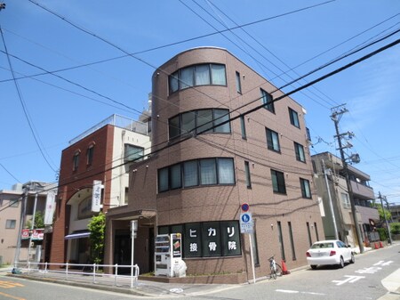 カミングビル外観写真