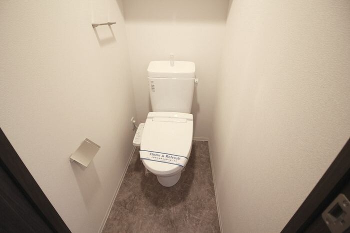 物件内観写真14　(トイレ)