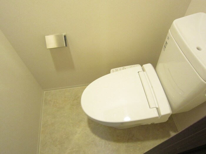 物件内観写真14　(トイレ)