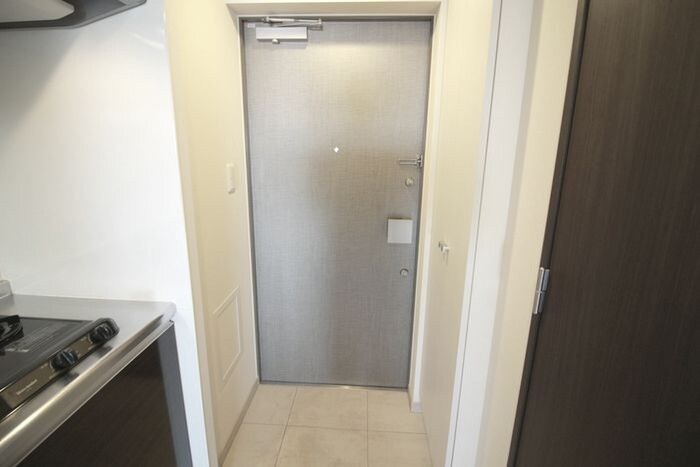 物件内観写真18　(玄関)