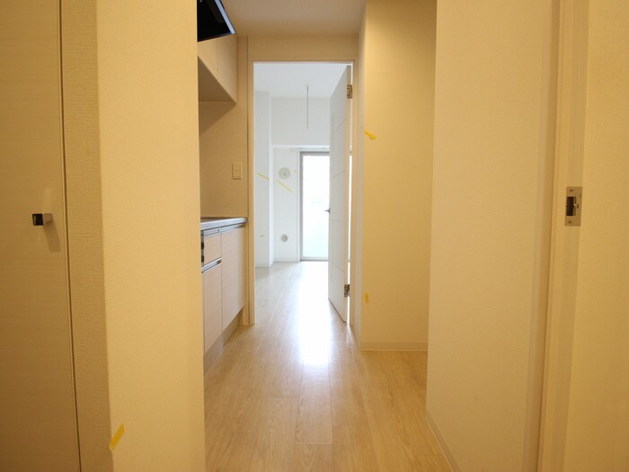 物件内観写真20　(廊下)