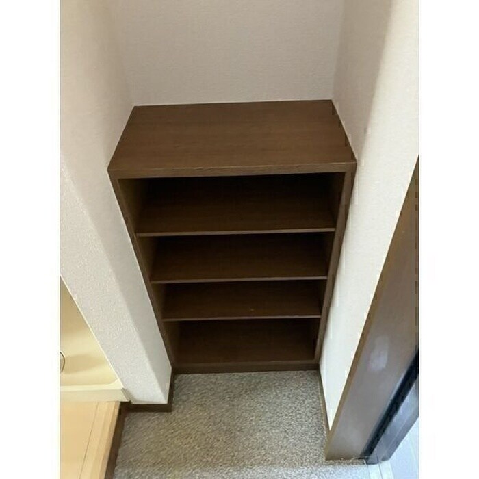 物件内観写真8　(靴箱)