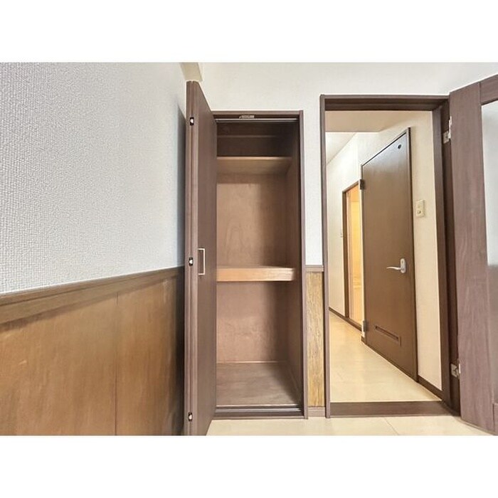 物件内観写真7　(収納)