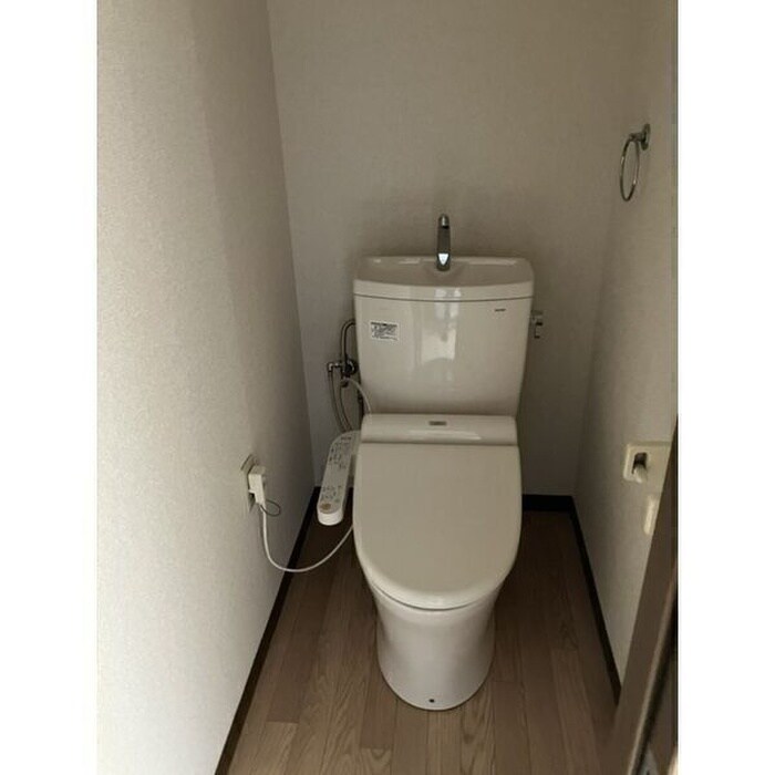 物件内観写真13　(トイレ)