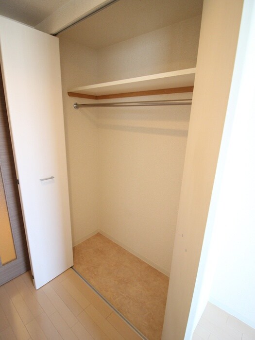 物件内観写真14　(収納)