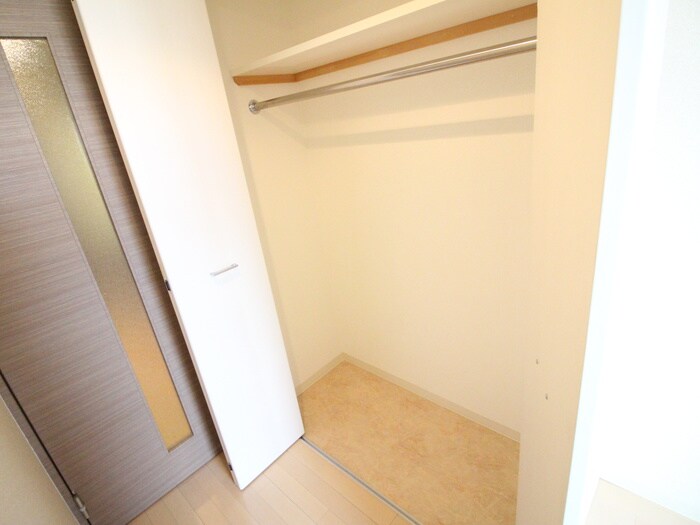 物件内観写真15　(収納)