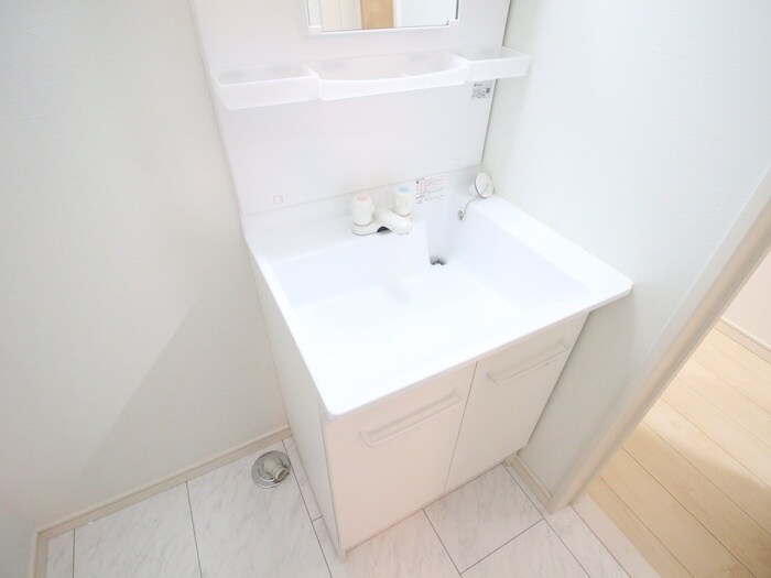 物件内観写真9　(洗面)