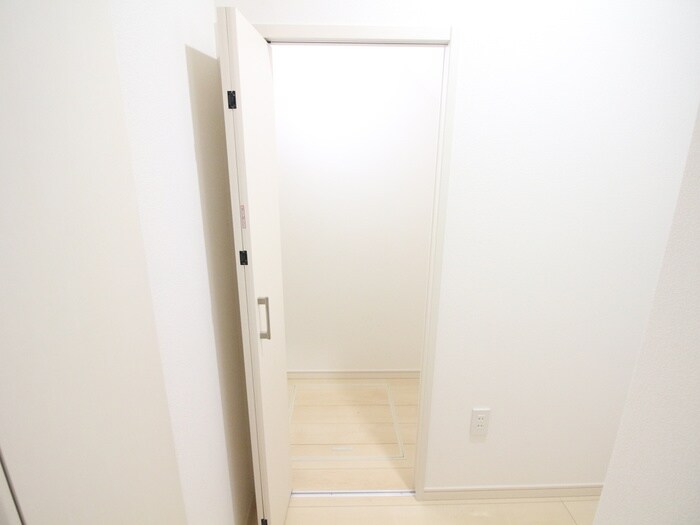 物件内観写真14　(収納)