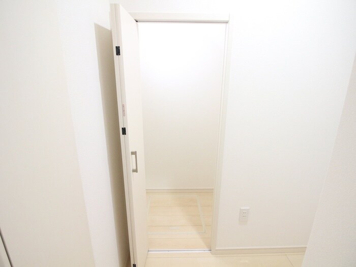 物件内観写真14　(居室)