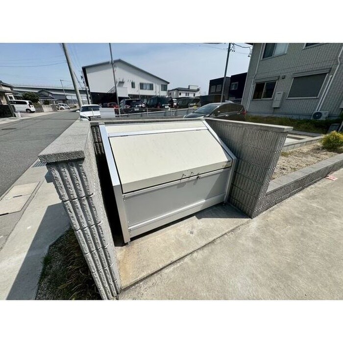 物件外観写真6　(建物設備)