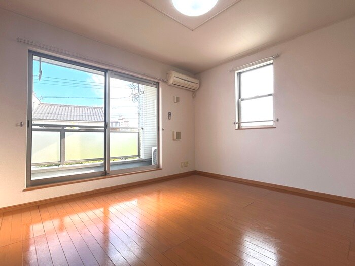 物件内観写真8　(居室)