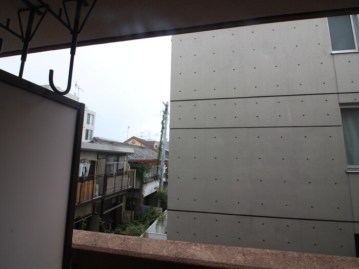 物件内観写真20　(室内からの展望)