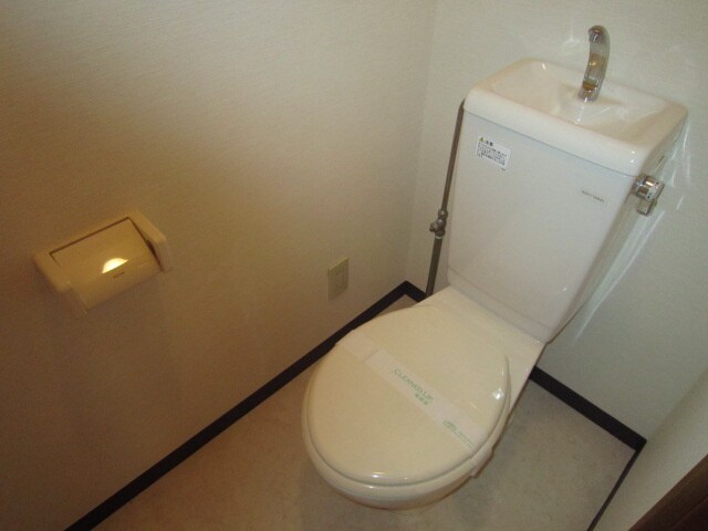 物件内観写真13　(トイレ)