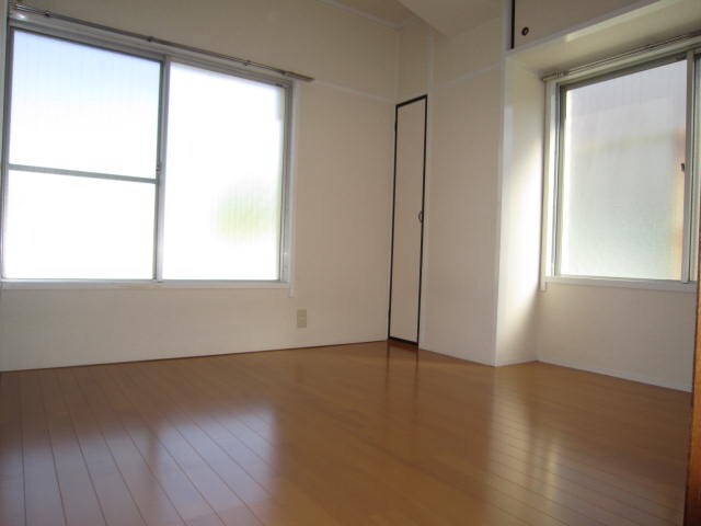 物件内観写真12　(居室)