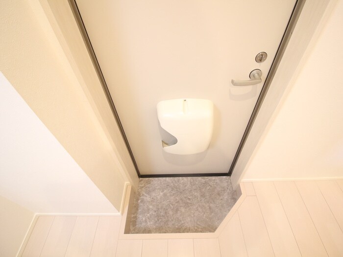 物件内観写真17　(玄関)