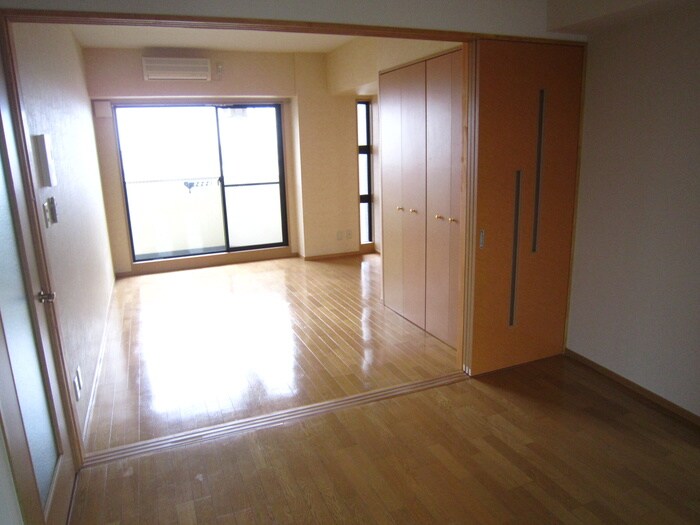 物件内観写真10　(居室)