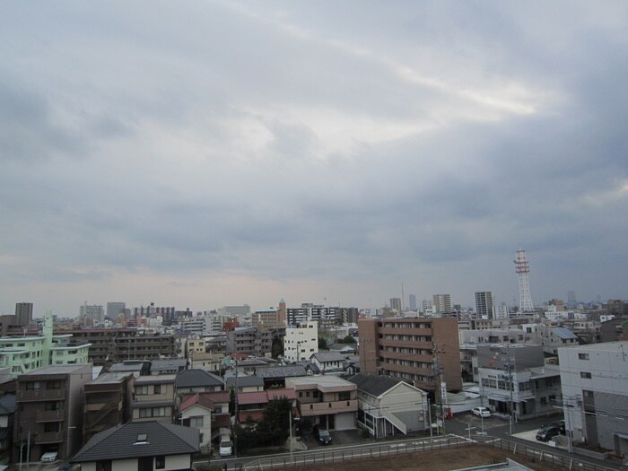 物件内観写真16　(室内からの展望)