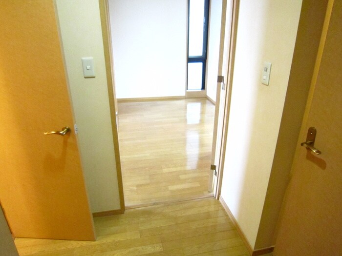 物件内観写真20　(玄関)