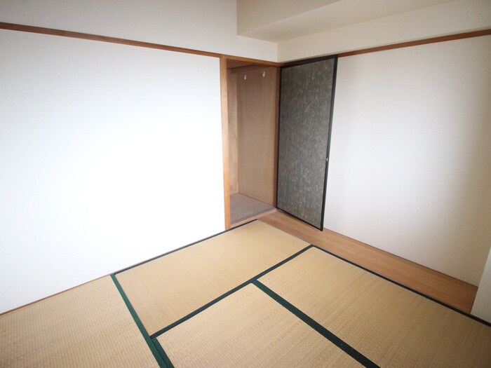 物件内観写真18　(居室)