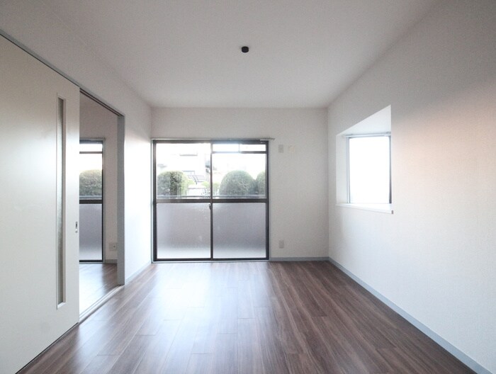 物件内観写真8　(居室)