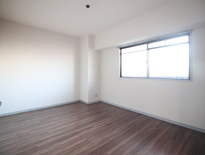 物件内観写真10　(居室)