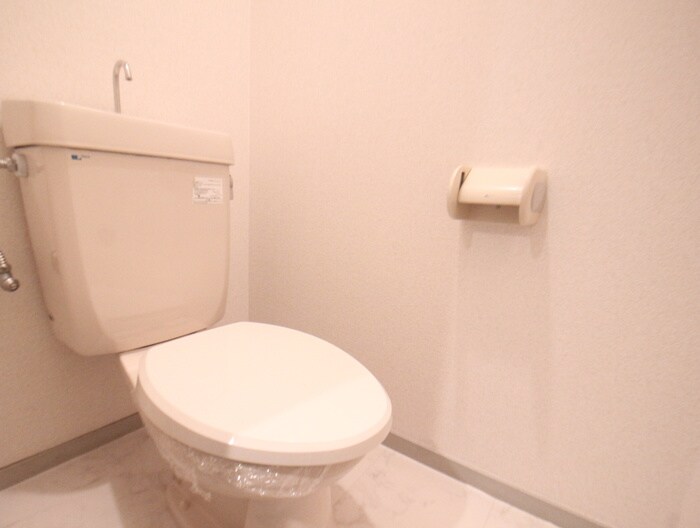 物件内観写真14　(トイレ)