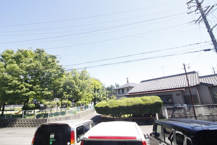 物件内観写真15　(室内からの展望)