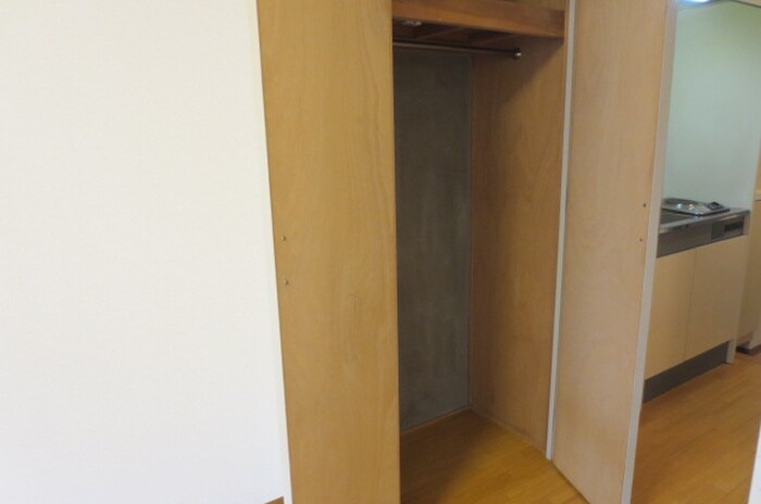 物件内観写真12　(収納)