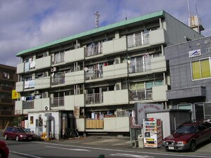 ｼｬﾄ-籐外観写真