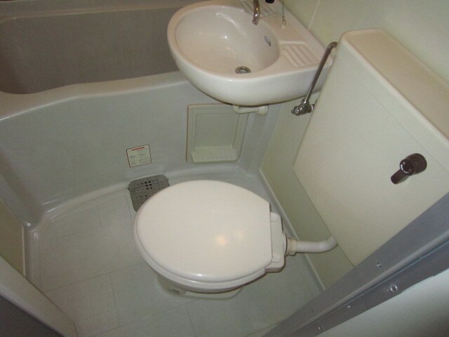 物件内観写真9　(トイレ)