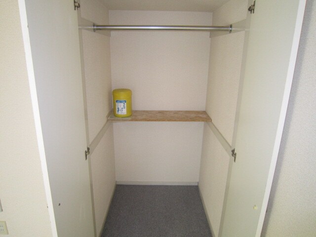 物件内観写真10　(収納)