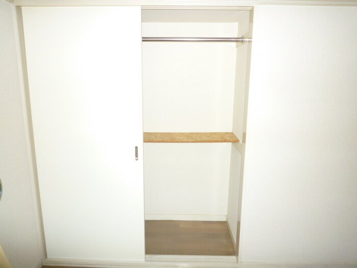 物件内観写真11　(収納)