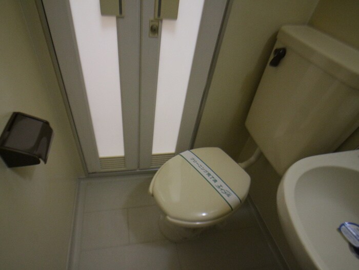 物件内観写真11　(トイレ)