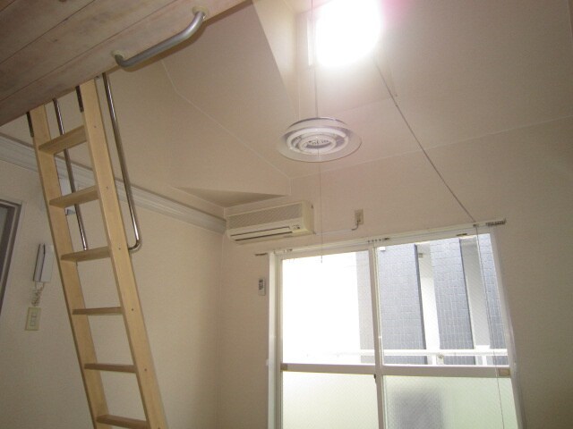 物件内観写真15　(居室)