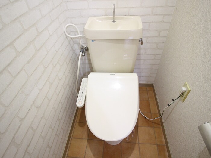 物件内観写真16　(トイレ)