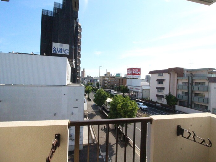 物件内観写真19　(室内からの展望)